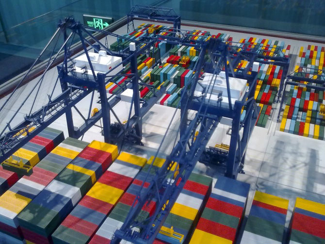 兴国县港口集装箱堆场