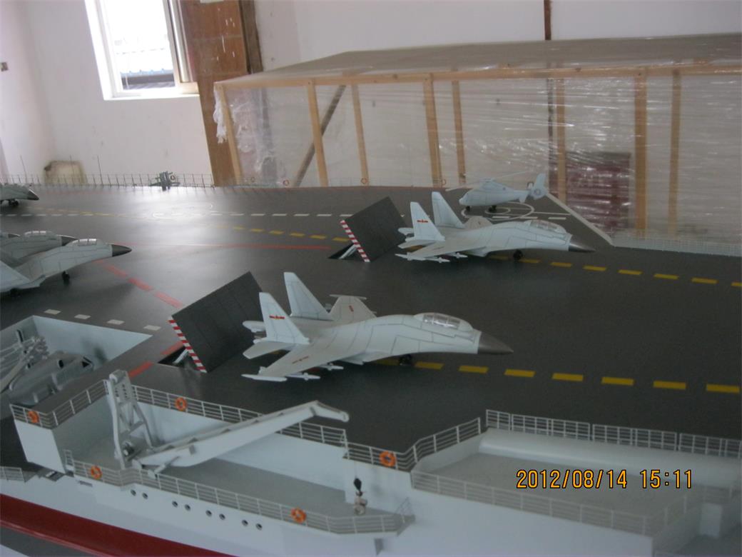 兴国县辽宁舰模型